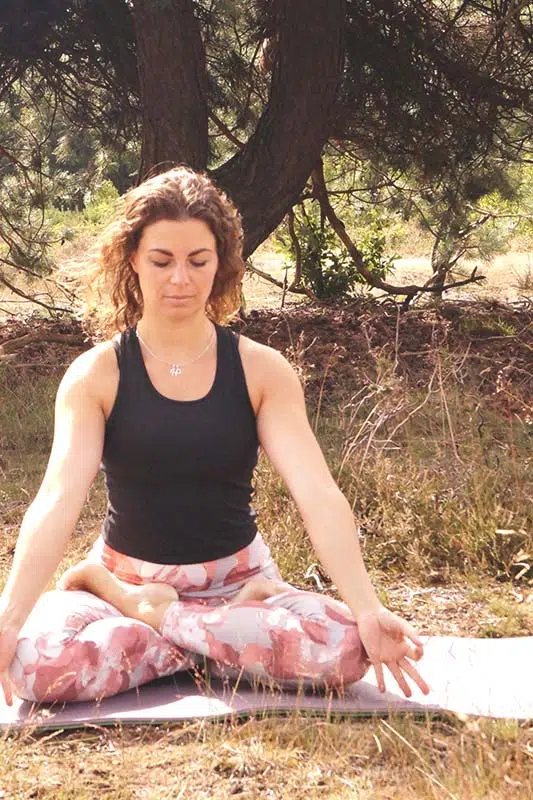 anne-claassen-derde-zwangerschap-yoga